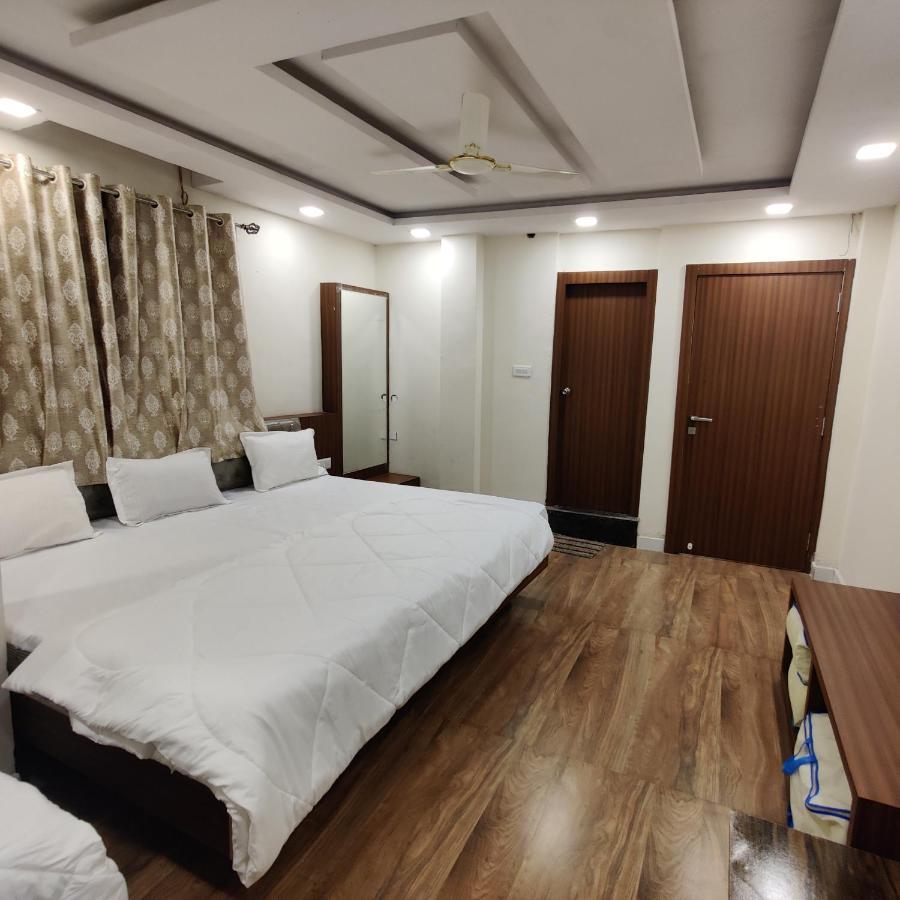 Hotel Shreeji Residency Pachmarhi Exterior photo
